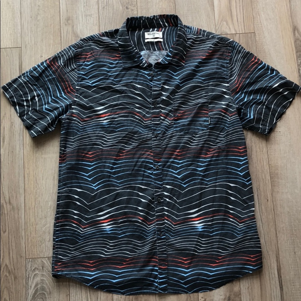 Billabong Men’s Sundays Lines Short Sleeve Shirt